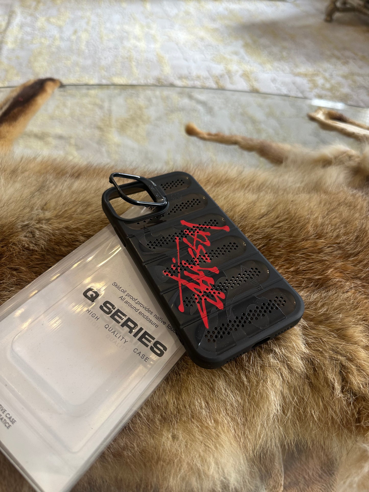 Case HNTS black