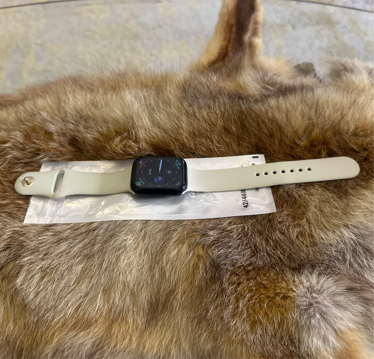 Bracelet silicone souple & resistant blanc cassé